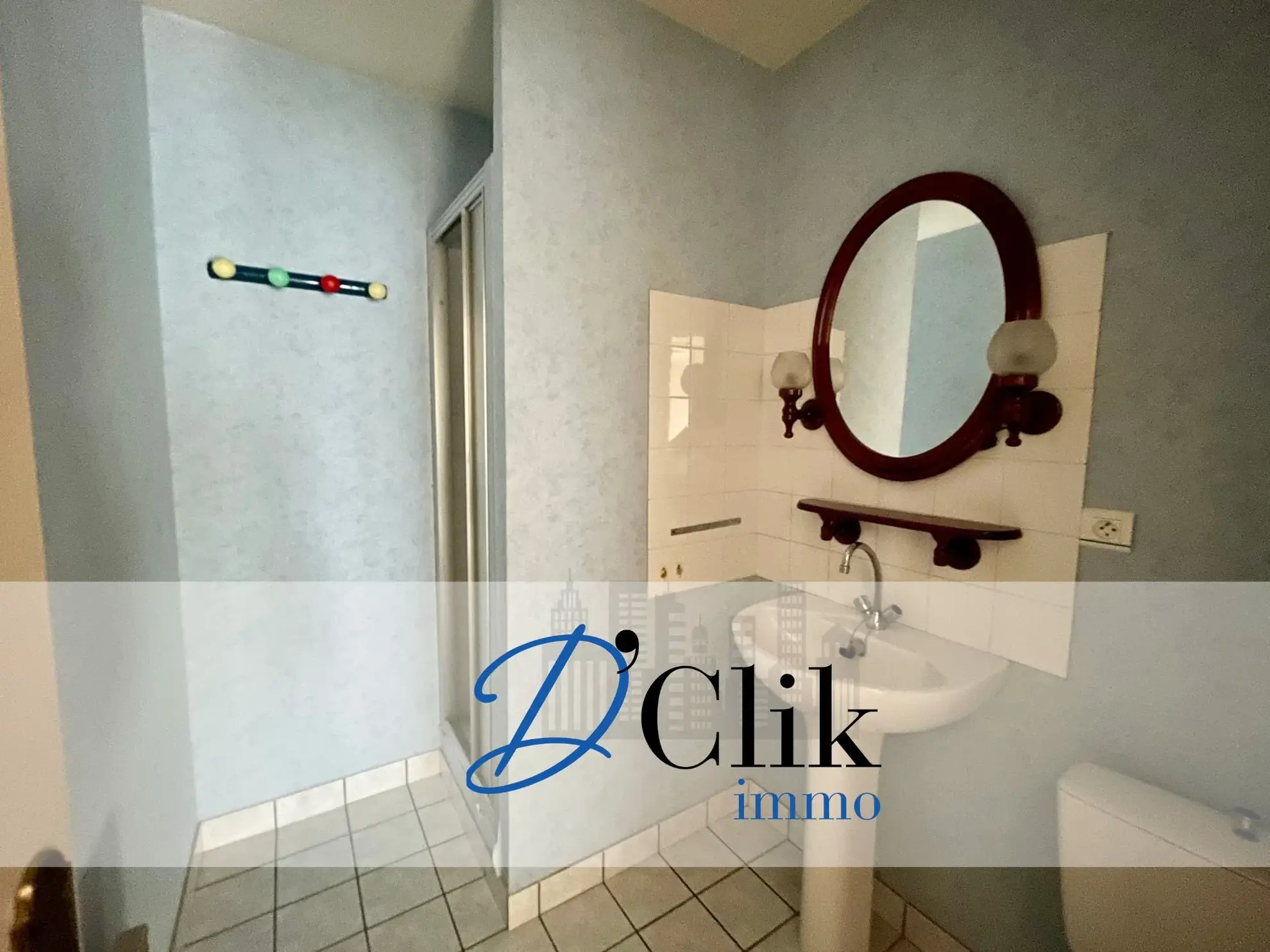 Vente maison d'architecte à Changé, terrain clos, 4 chambres, terrasse exposée sud-ouest 