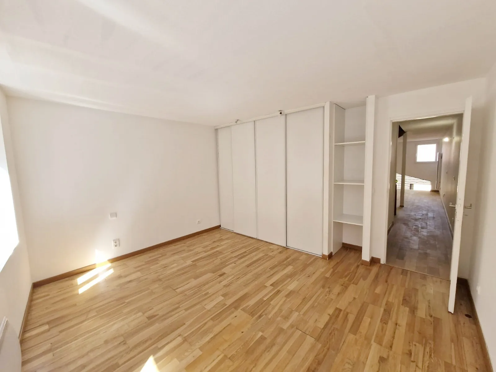 Maison de ville rénovée de 159 m² à Villefranche-de-Lauraguais proche Toulouse 