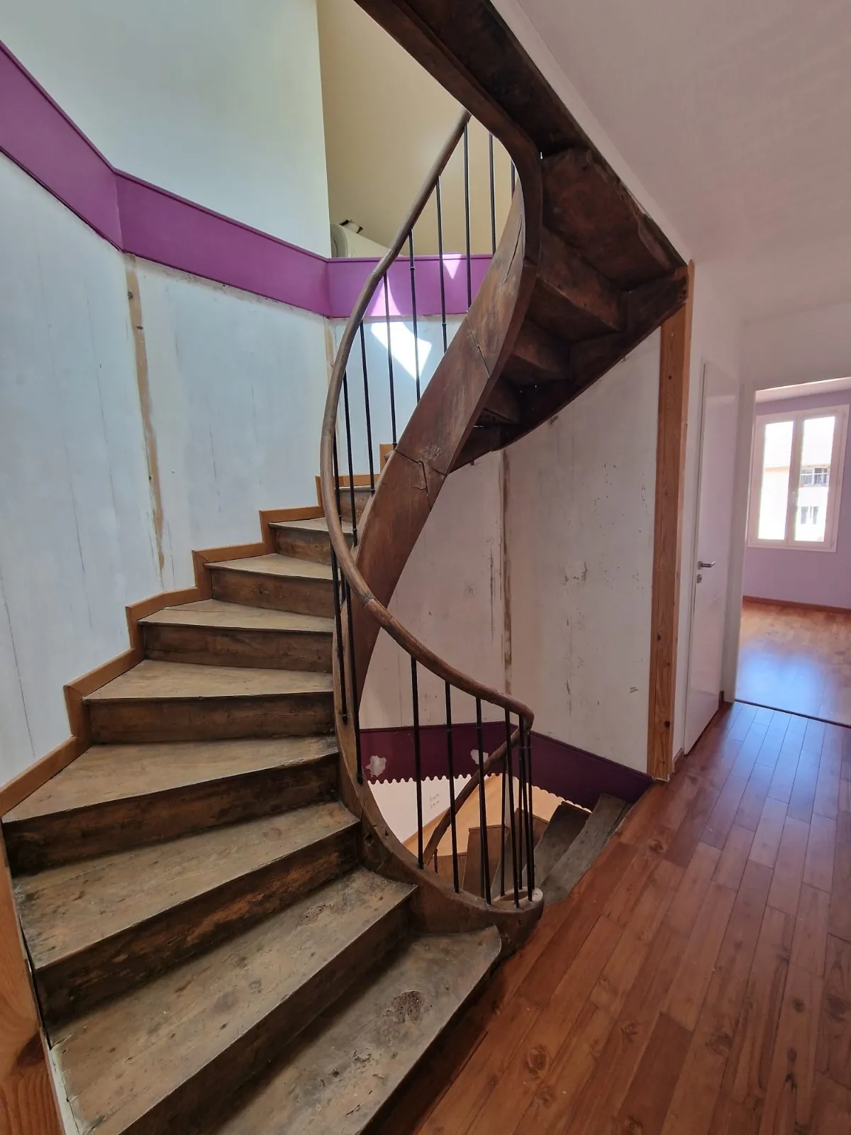 Maison de ville rénovée de 159 m² à Villefranche-de-Lauraguais proche Toulouse 