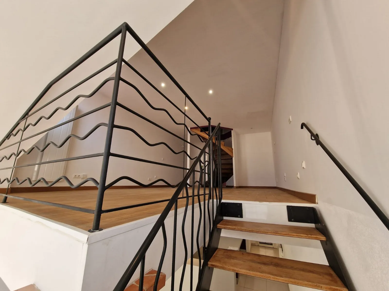 Maison de ville rénovée de 159 m² à Villefranche-de-Lauraguais proche Toulouse 