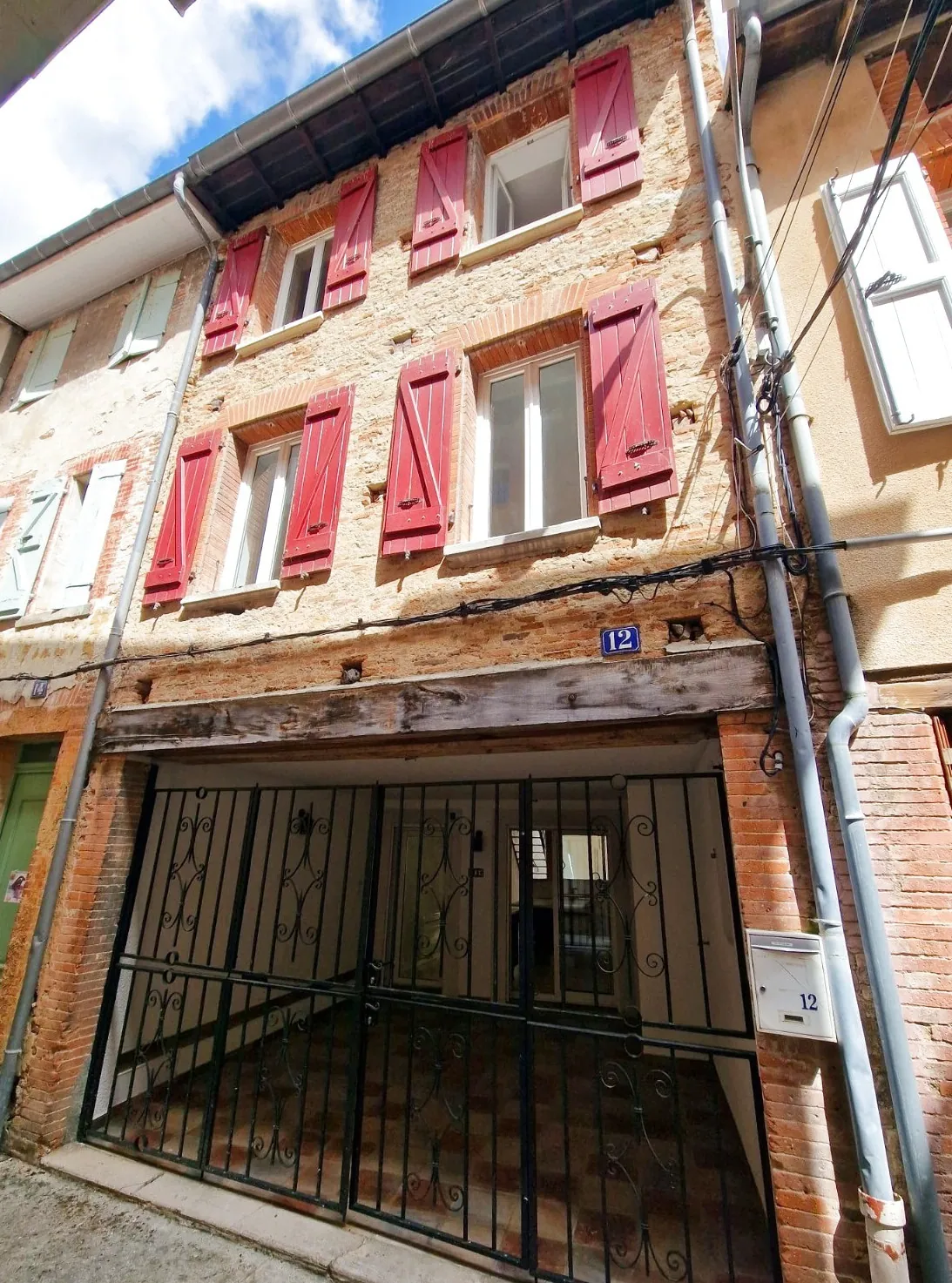 Maison de ville rénovée de 159 m² à Villefranche-de-Lauraguais proche Toulouse 