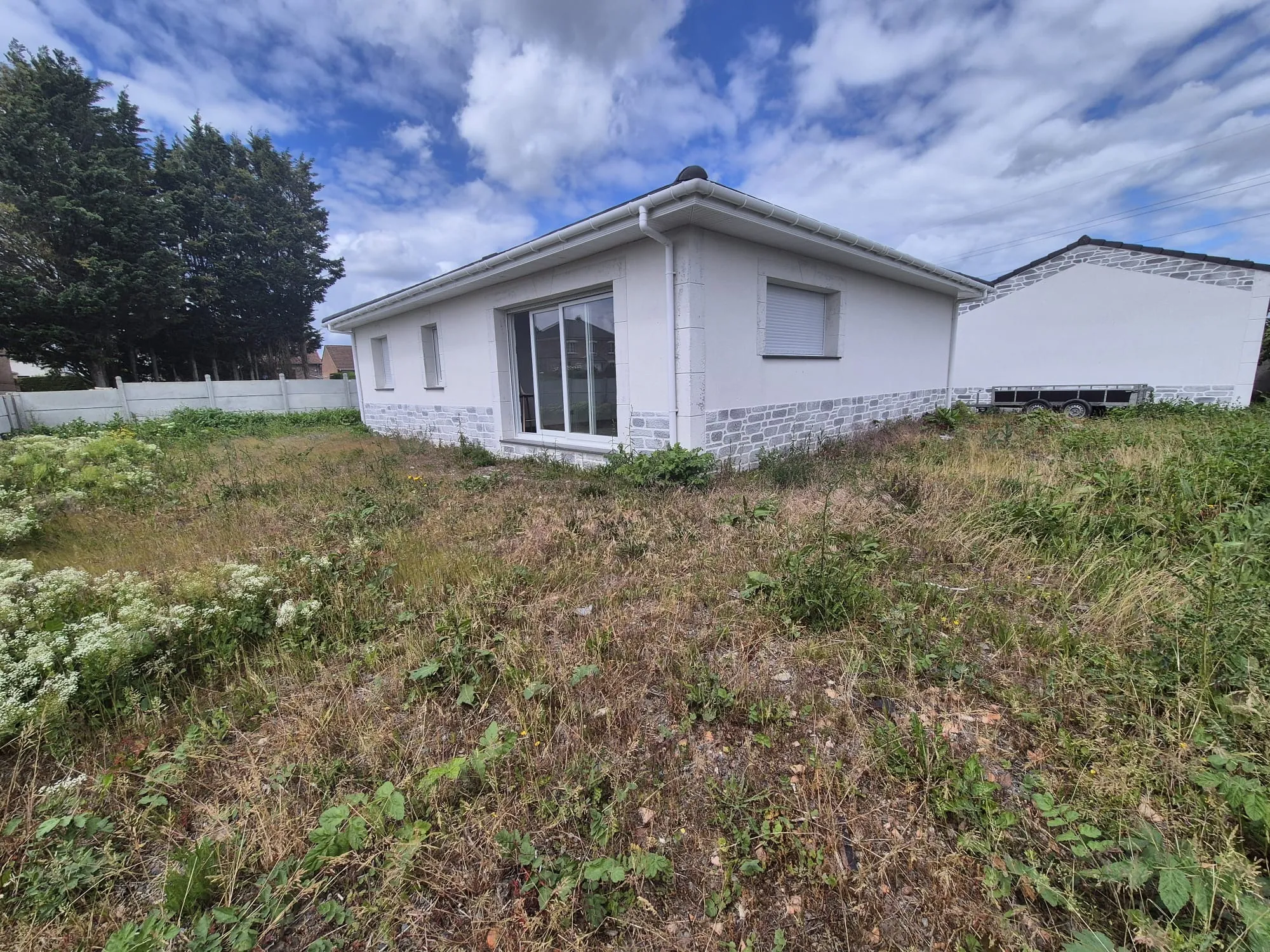 Maison individuelle de plain-pied à Henin Beaumont avec terrain et garage 