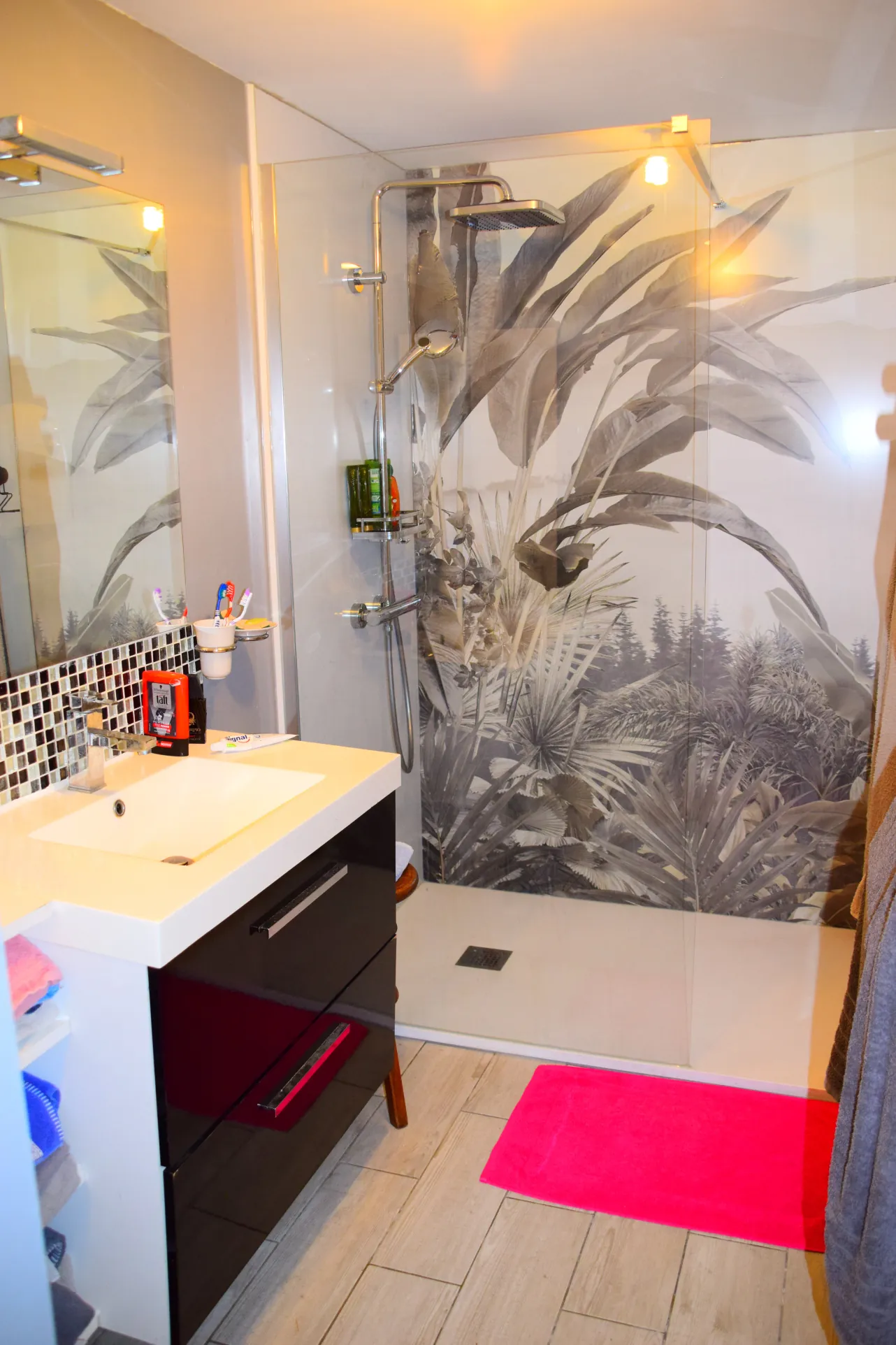 Villa unique avec vue panoramique sur le lac d’Issarlès en Ardèche 