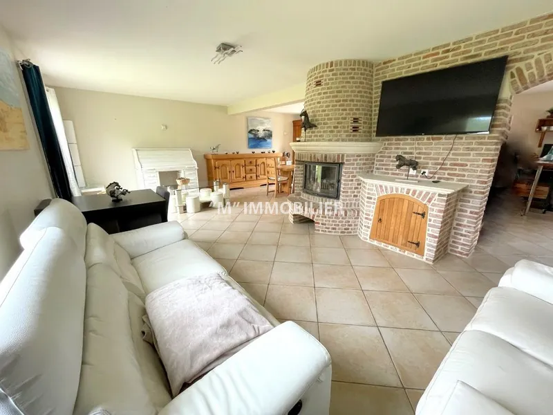 Maison à vendre à 15 min de Château-Thierry, proche Roissy, jardin spacieux et prestations de qualité 