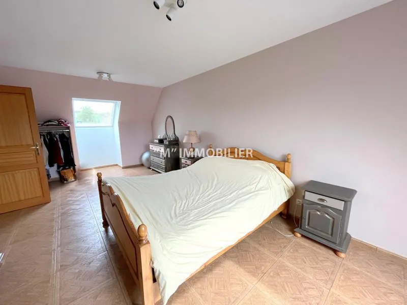 Maison à vendre à 15 min de Château-Thierry, proche Roissy, jardin spacieux et prestations de qualité 