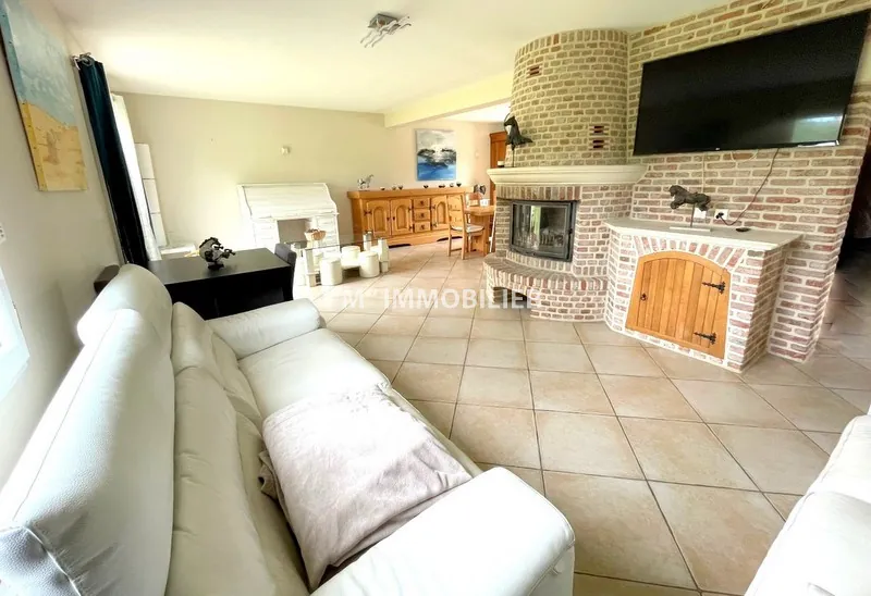 Maison à vendre à 15 min de Château-Thierry, proche Roissy, jardin spacieux et prestations de qualité 