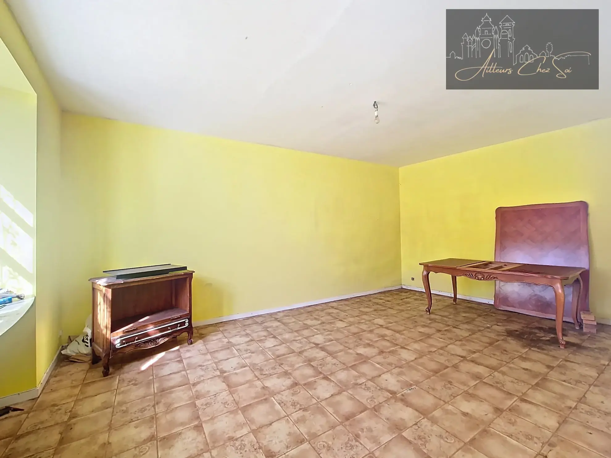 Maison de village à vendre à Cassagnes Begonhes avec grenier à aménager 