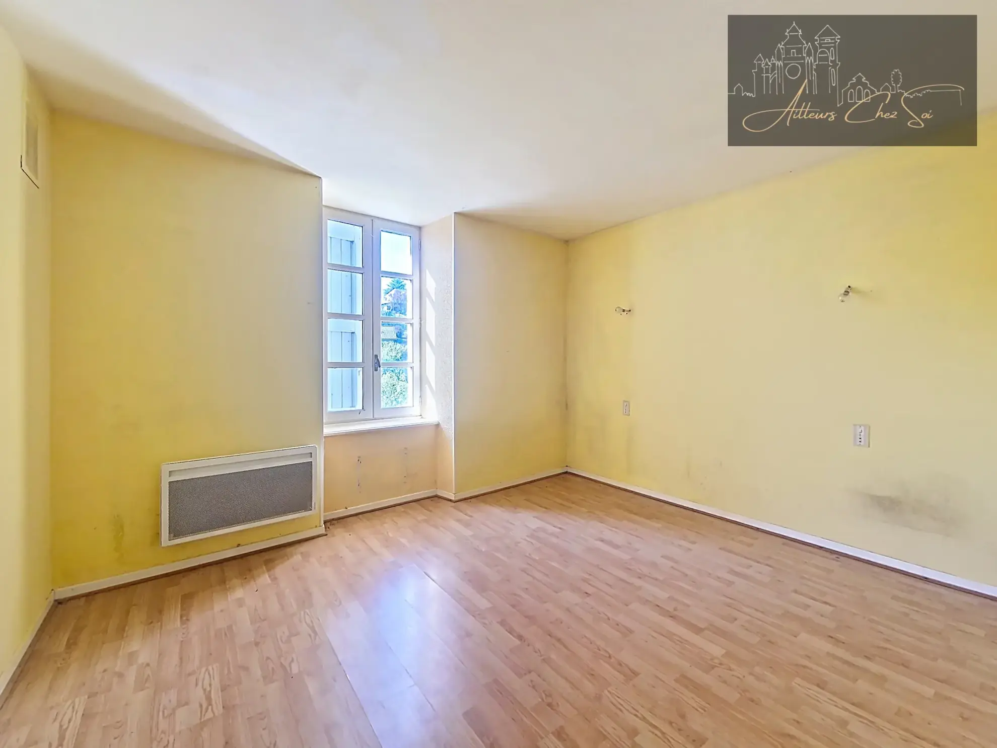 Maison de village à vendre à Cassagnes Begonhes avec grenier à aménager 