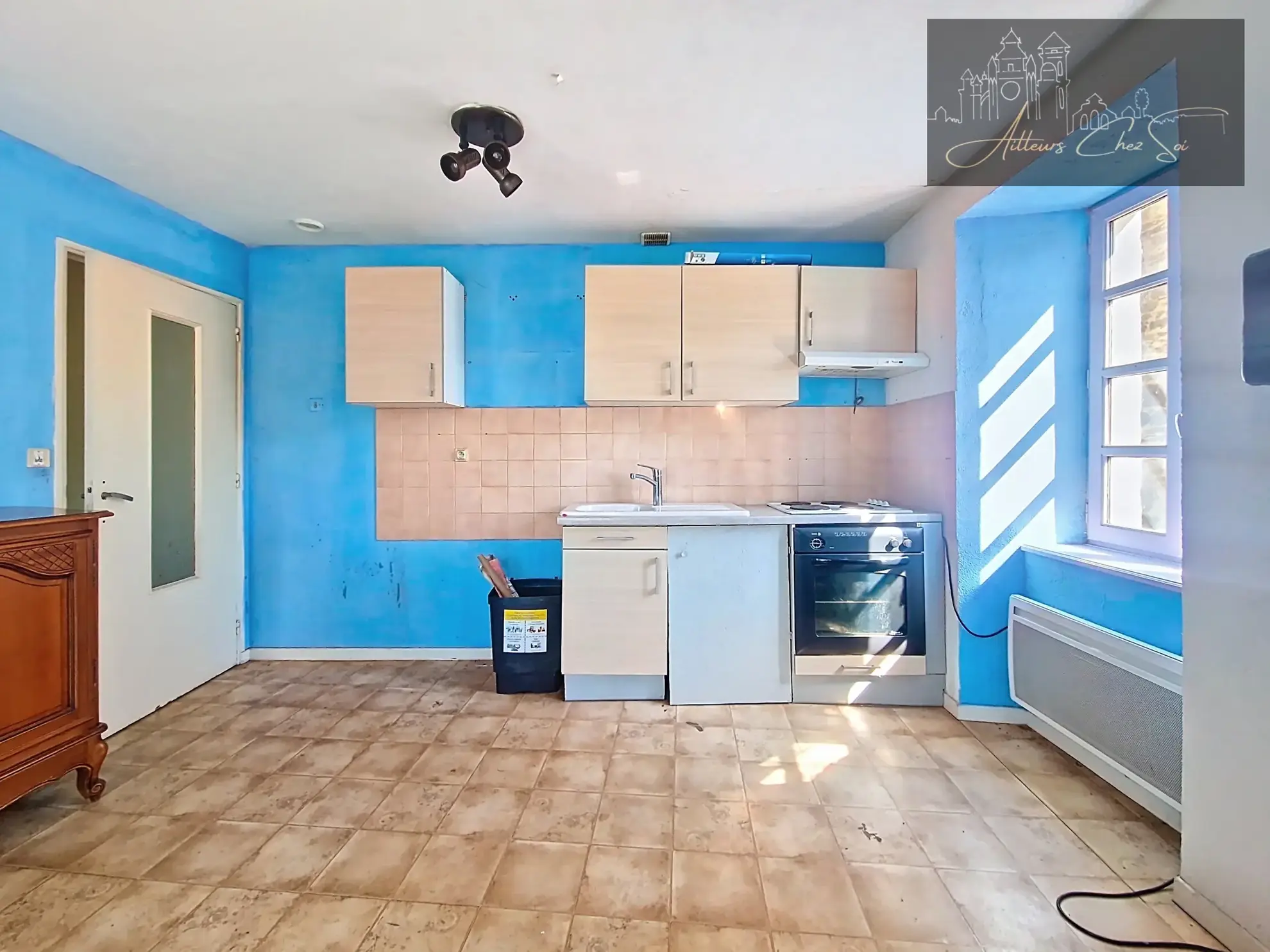 Maison de village à vendre à Cassagnes Begonhes avec grenier à aménager 