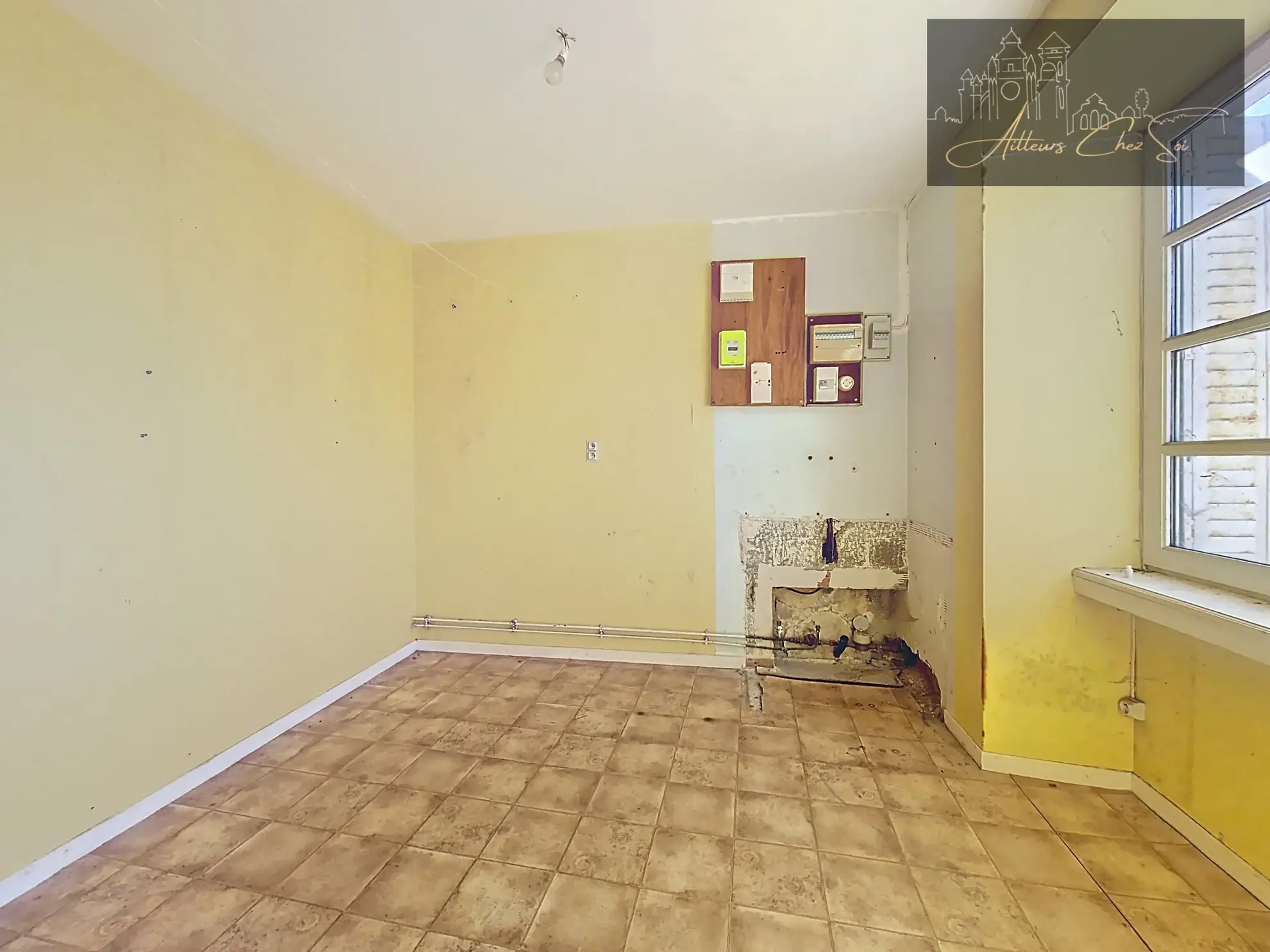 Maison de village à vendre à Cassagnes Begonhes avec grenier à aménager 