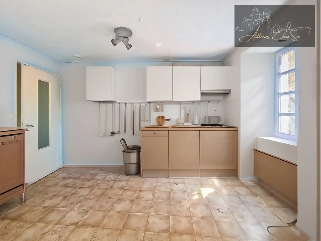 Maison de village à vendre à Cassagnes Begonhes avec grenier à aménager 