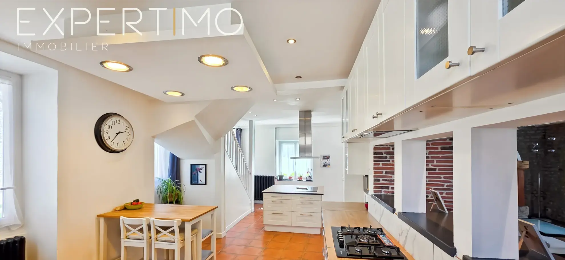 Belle maison en pierre avec dépendances et jardin à Rouvray-Saint-Denis 