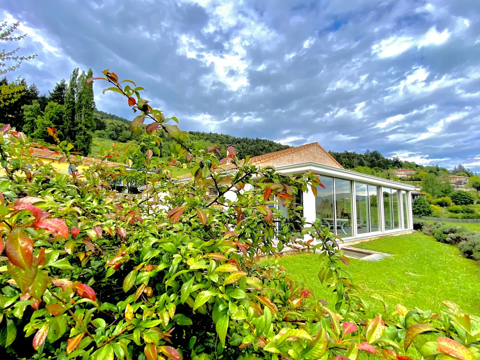 Maison de plain-pied accessible avec véranda à Vanosc en Ardèche 