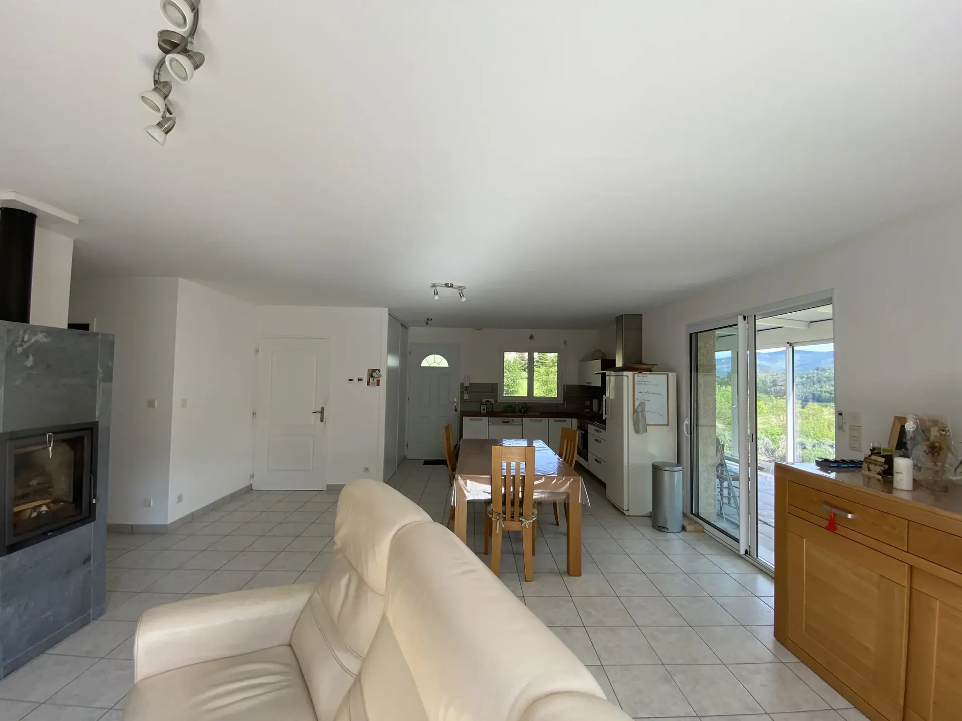 Maison de plain-pied accessible avec véranda à Vanosc en Ardèche 