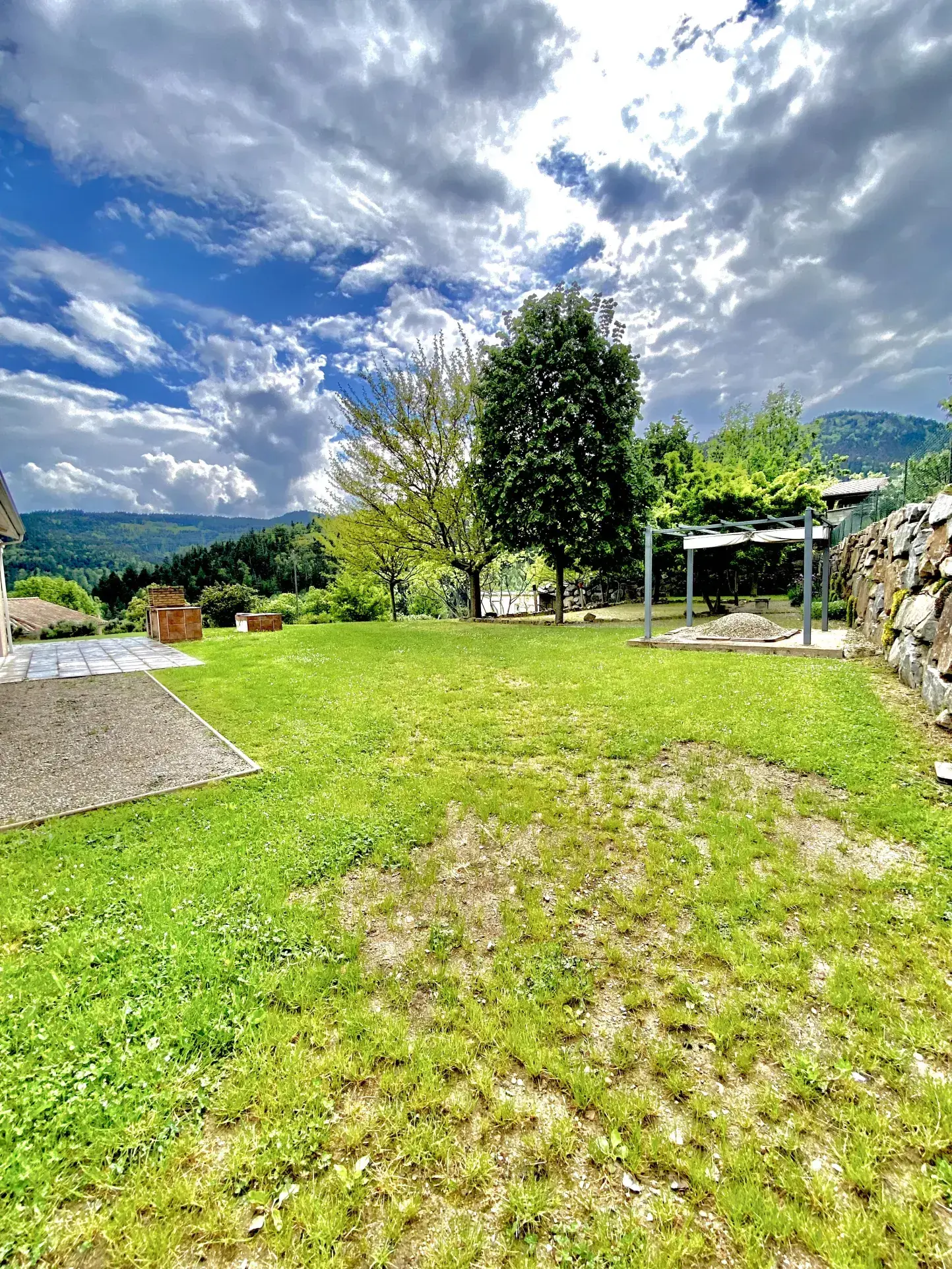Maison de plain-pied accessible avec véranda à Vanosc en Ardèche 