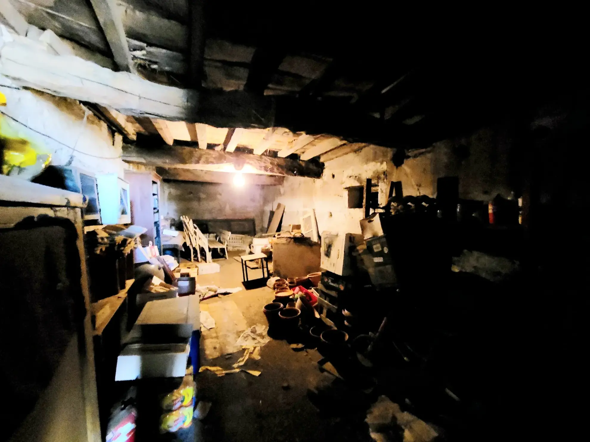 Maison à rénover de 92 m² avec terrain à Reyrieux (01600), proche Lyon 