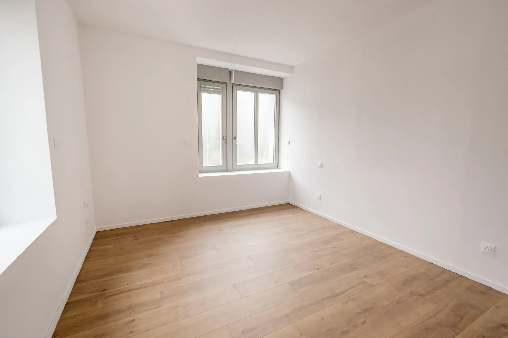 Appartement 5 pièces avec terrasse, cave et parking à La Cluse-et-Mijoux 