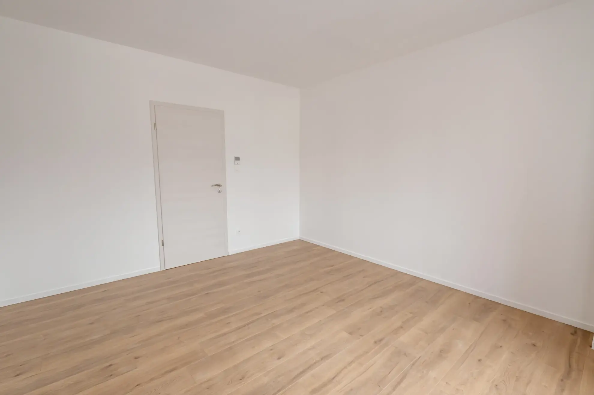 Appartement 5 pièces avec terrasse, cave et parking à La Cluse-et-Mijoux 