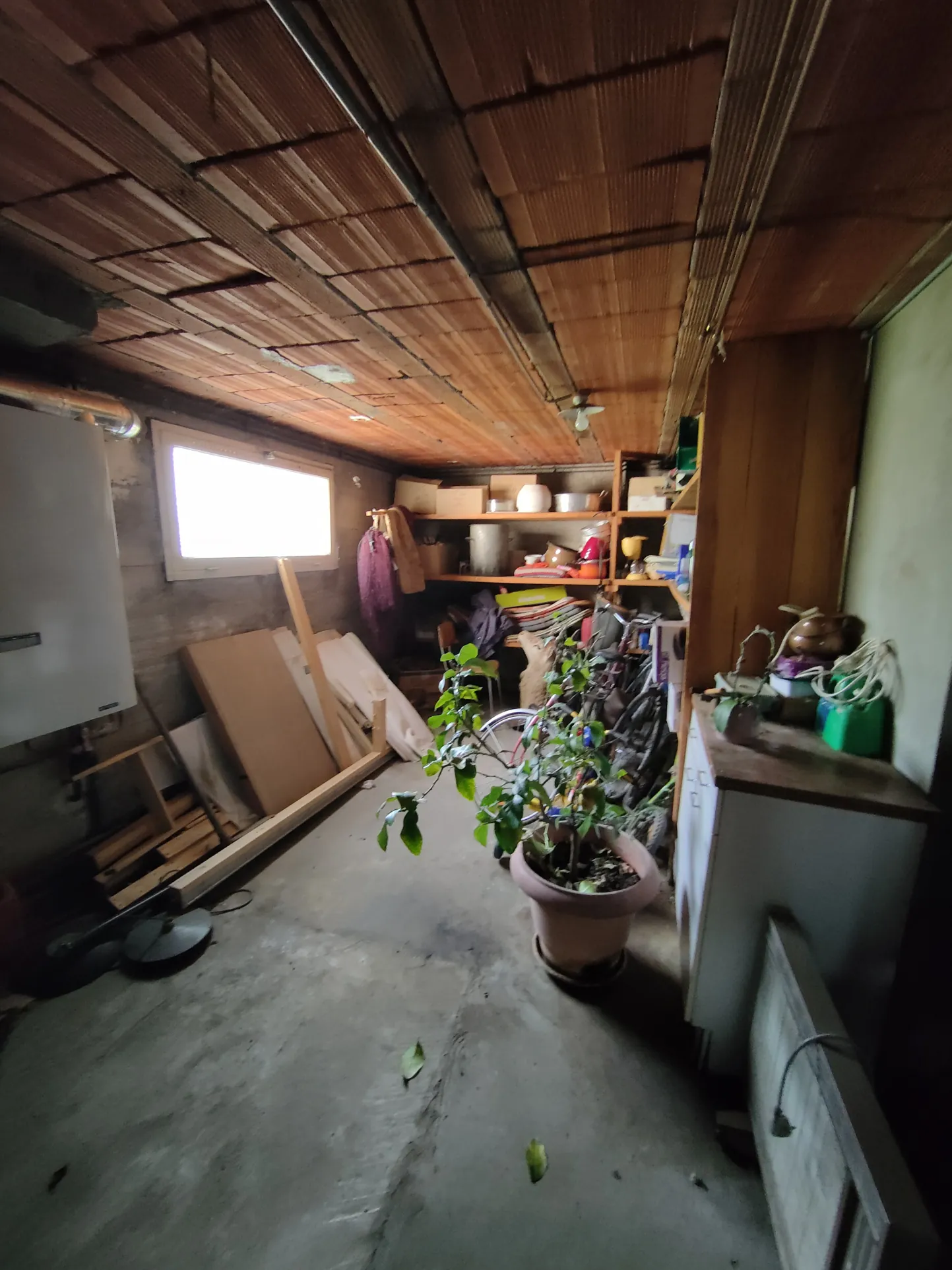 Grande maison avec sous-sol, 4 chambres et jardin à Captieux 