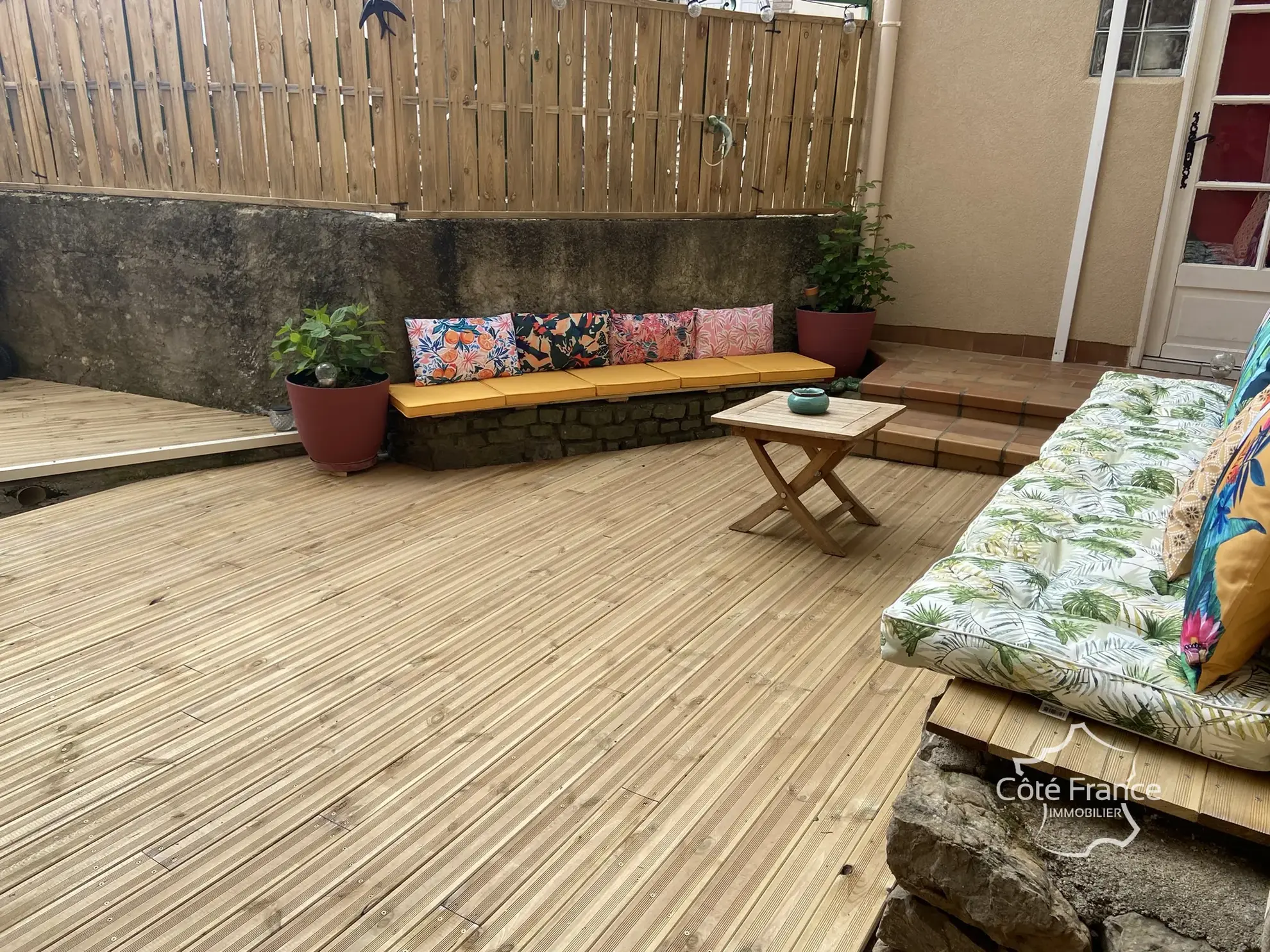 Grande maison avec gîte, chambre d’hôte, jacuzzi et vue sur les Cévennes à Molières-sur-Cèze 