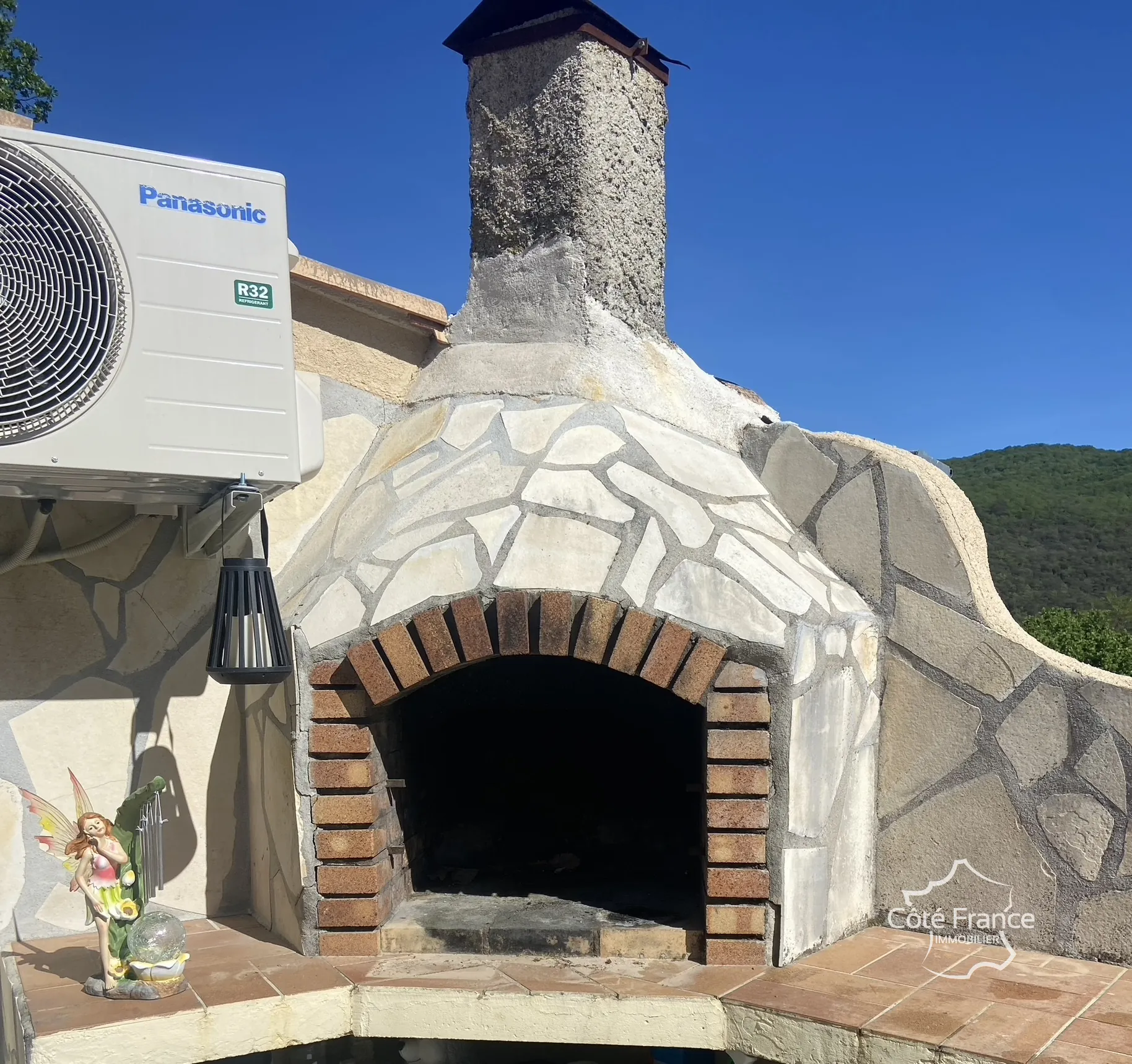 Grande maison avec gîte, chambre d’hôte, jacuzzi et vue sur les Cévennes à Molières-sur-Cèze 