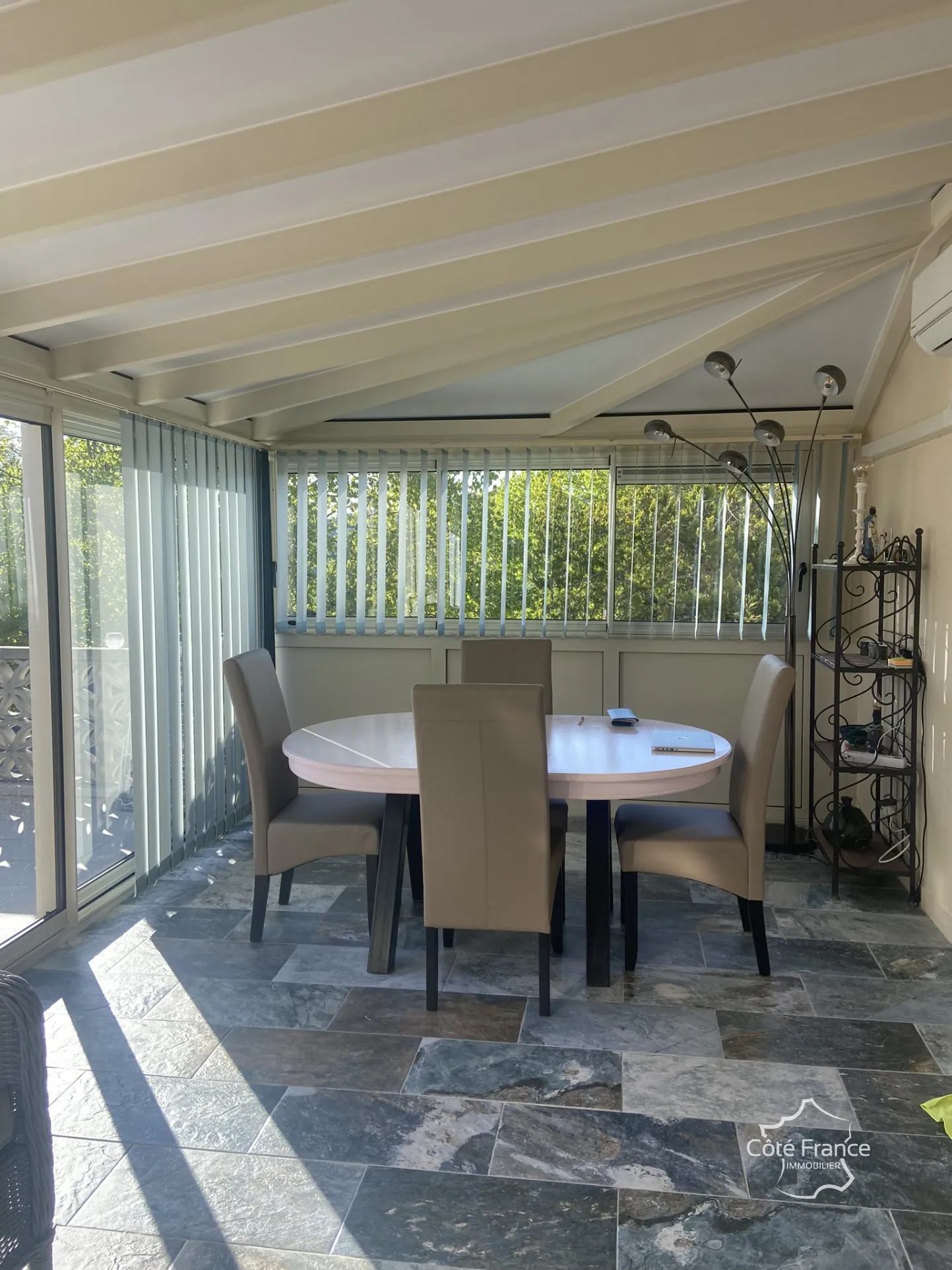Grande maison avec gîte, chambre d’hôte, jacuzzi et vue sur les Cévennes à Molières-sur-Cèze 