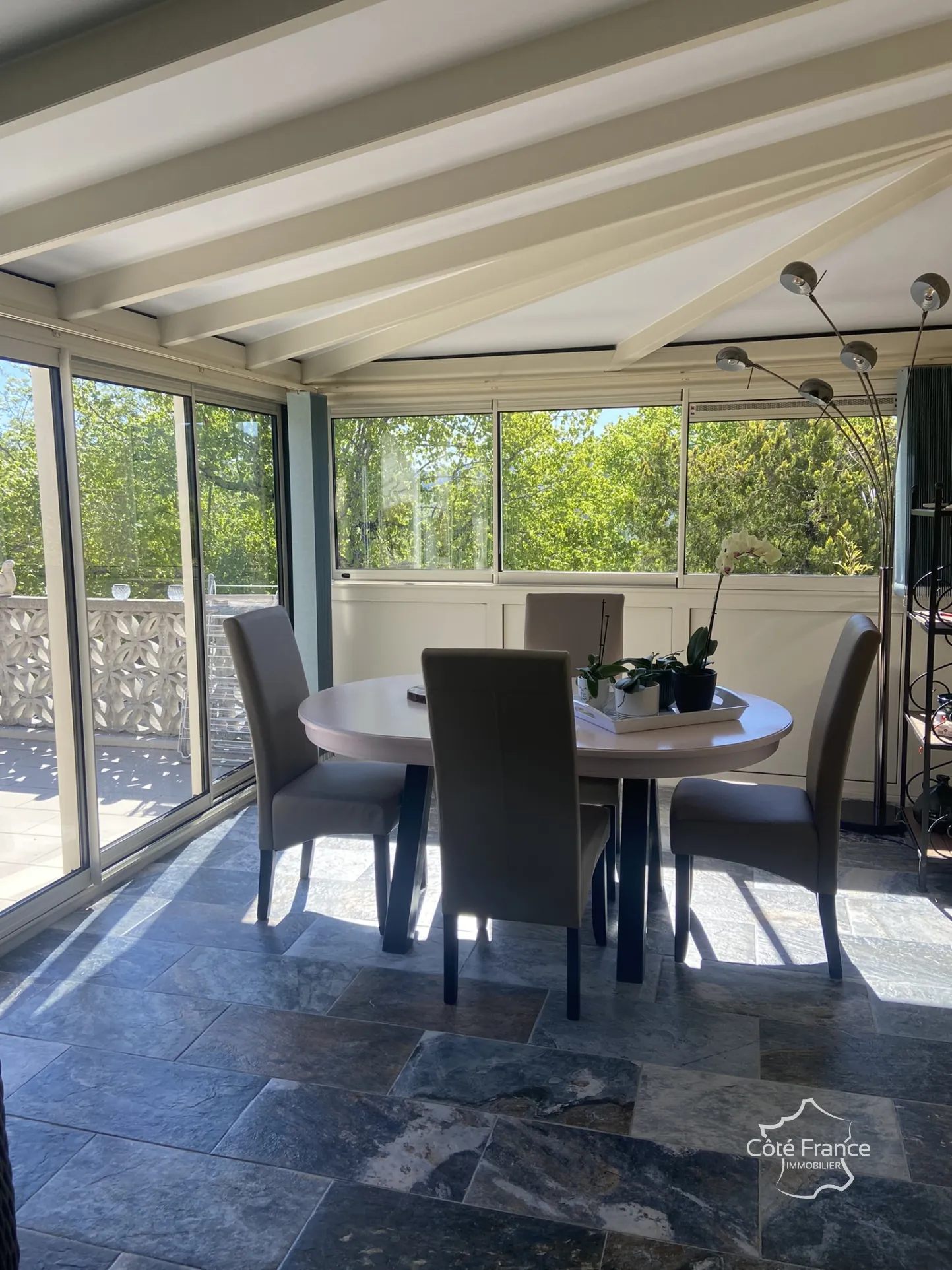Grande maison avec gîte, chambre d’hôte, jacuzzi et vue sur les Cévennes à Molières-sur-Cèze 