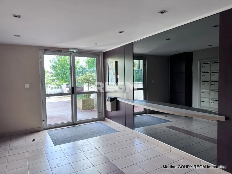 Maison 3 chambres avec garage à Challans - Proximité commerces et grande surface 