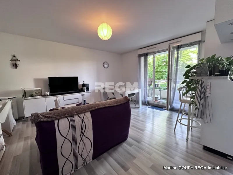 Maison 3 chambres avec garage à Challans - Proximité commerces et grande surface 