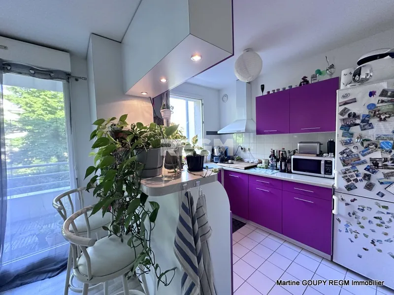 Maison 3 chambres avec garage à Challans - Proximité commerces et grande surface 