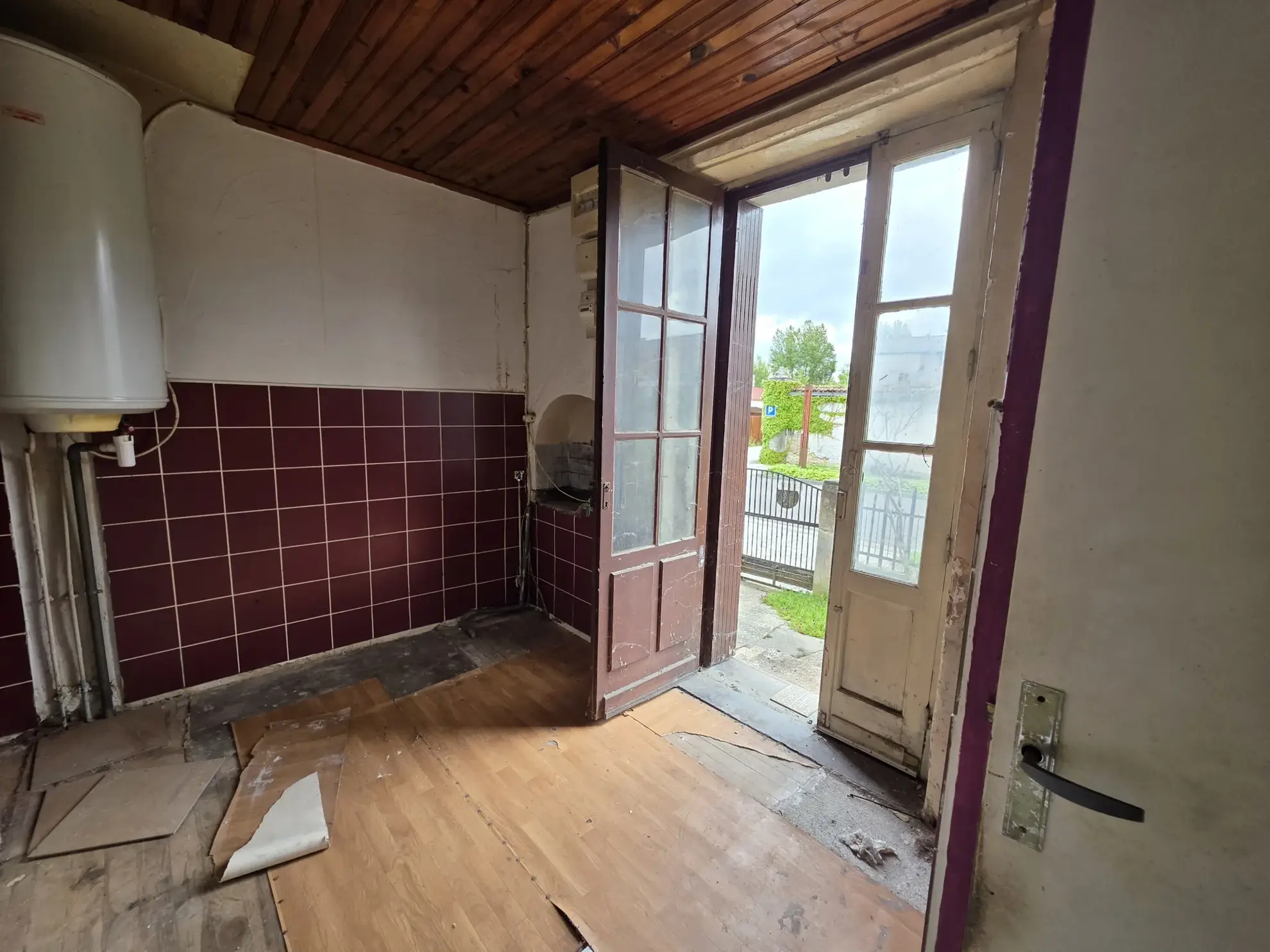 Maison à rénover de 110 m² avec 4 chambres et jardin à Fumel 
