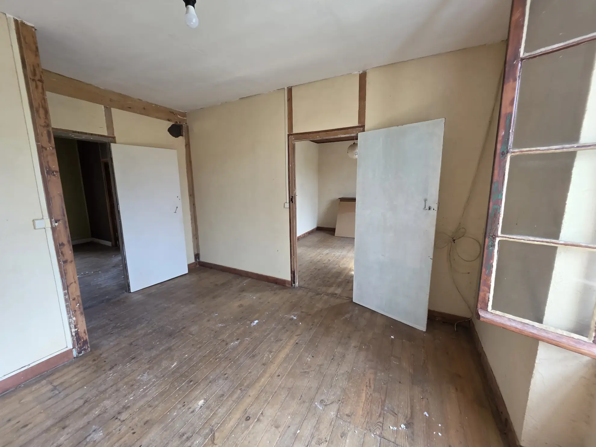 Maison à rénover de 110 m² avec 4 chambres et jardin à Fumel 