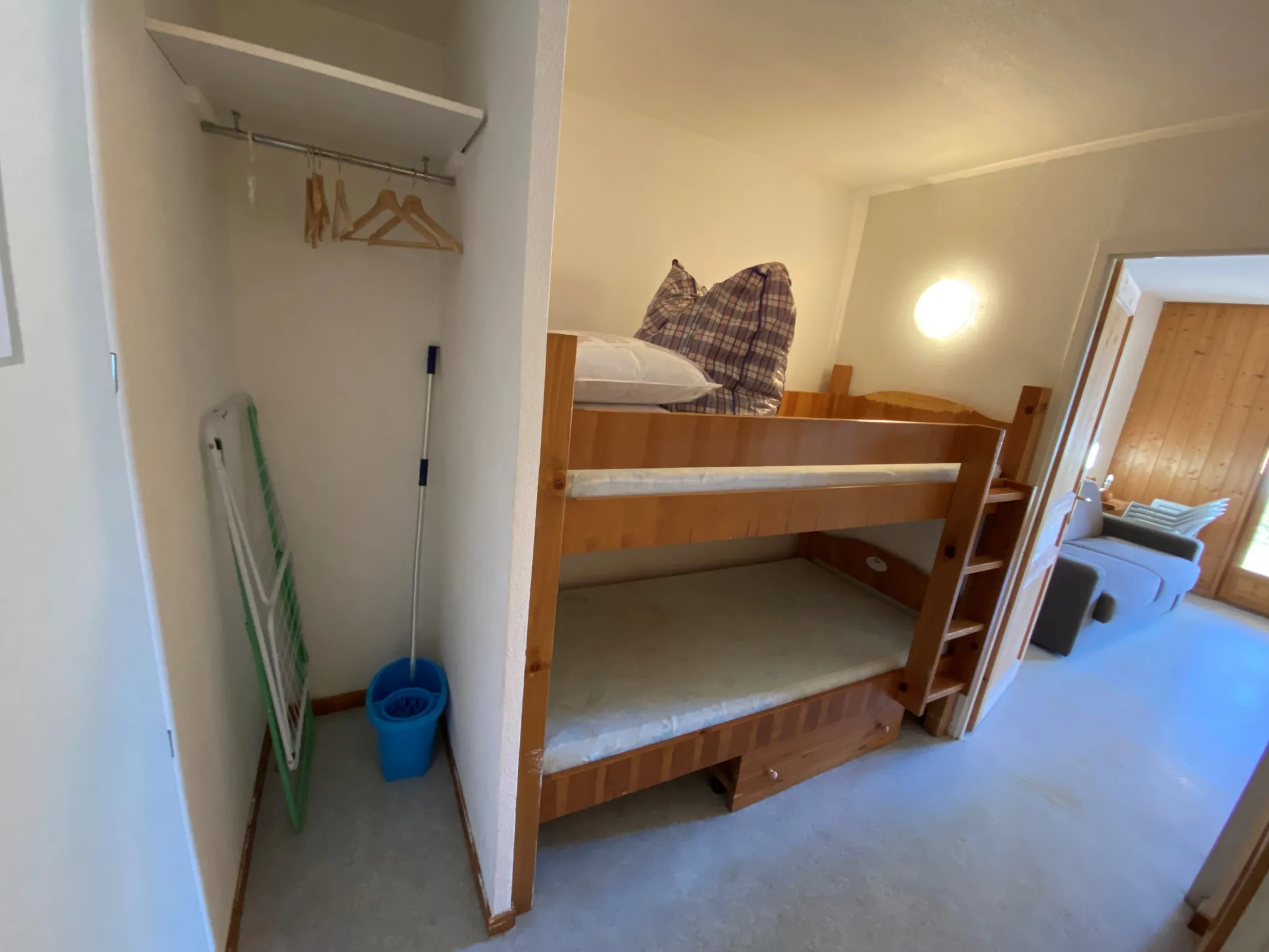 Studio en vente à Saint-Jean-d’Arves, idéal pour investissement ou résidence de montagne 