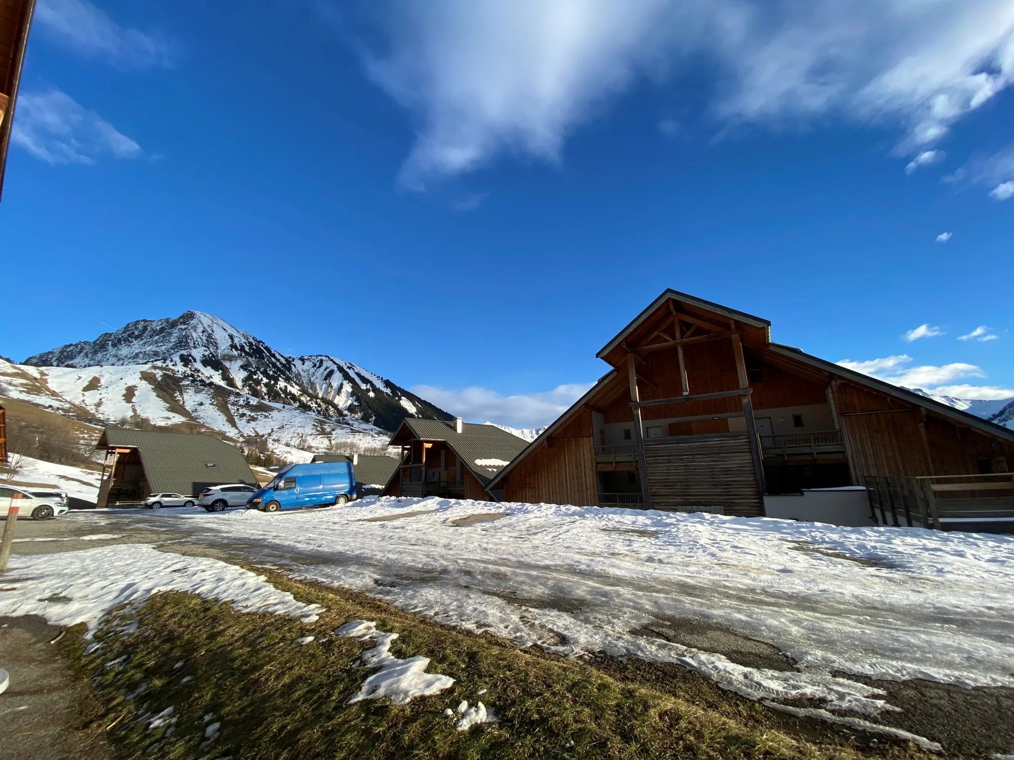 Studio en vente à Saint-Jean-d’Arves, idéal pour investissement ou résidence de montagne 