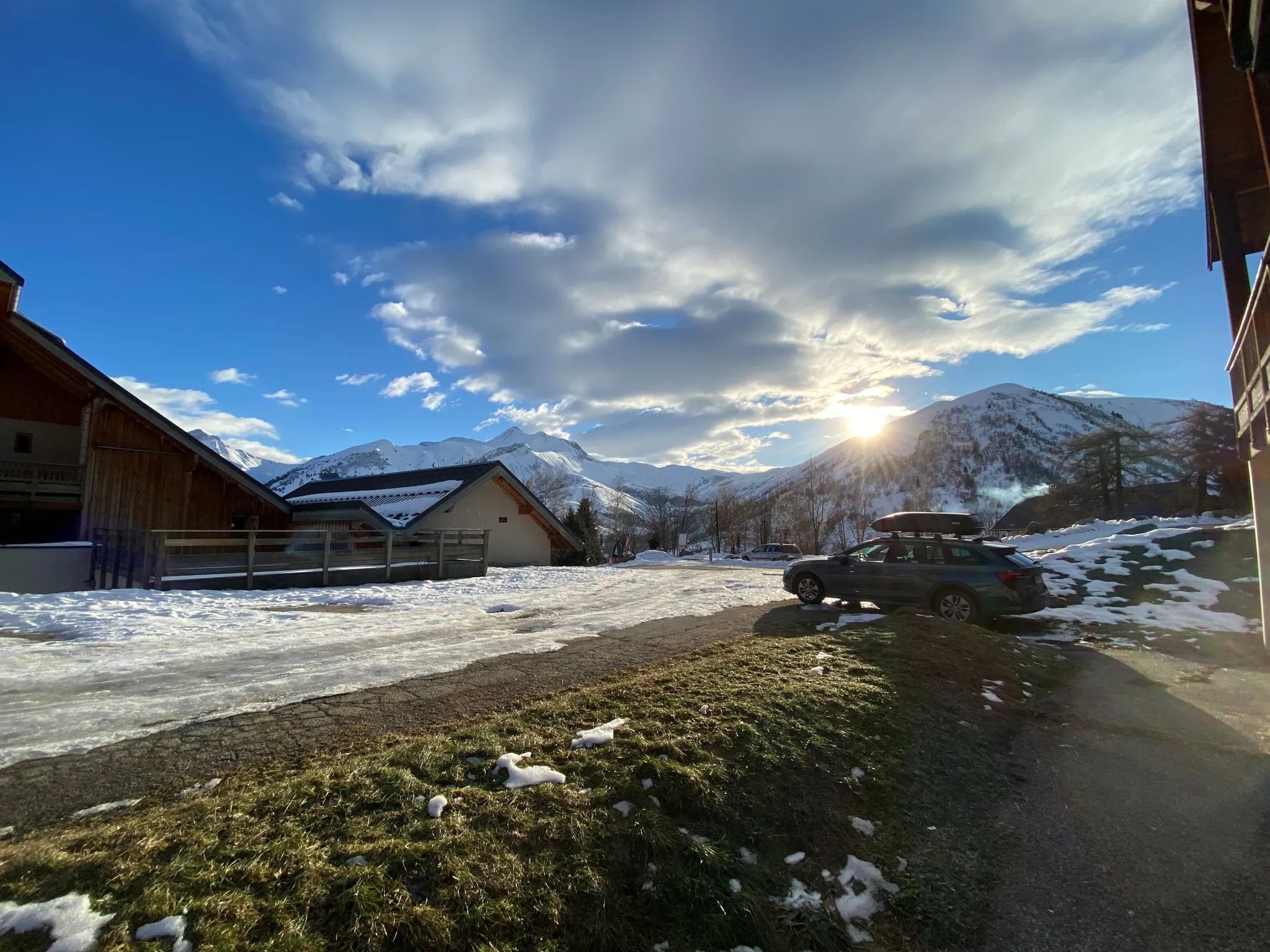 Studio en vente à Saint-Jean-d’Arves, idéal pour investissement ou résidence de montagne 