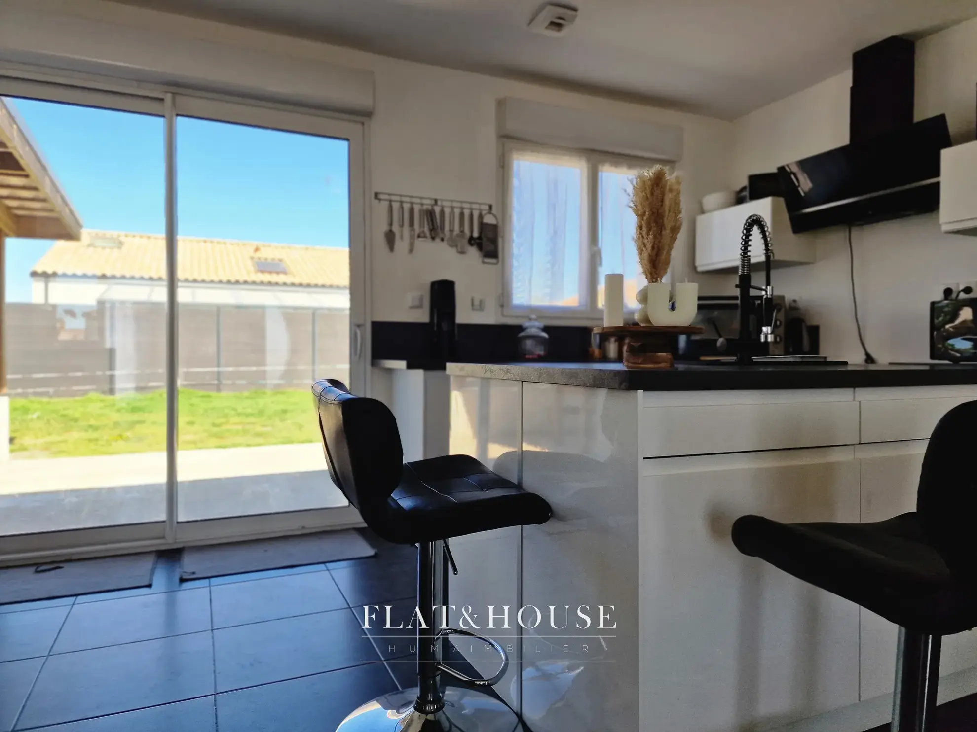 Belle maison de plain-pied avec jardin à Saint Michel Chef Chef 