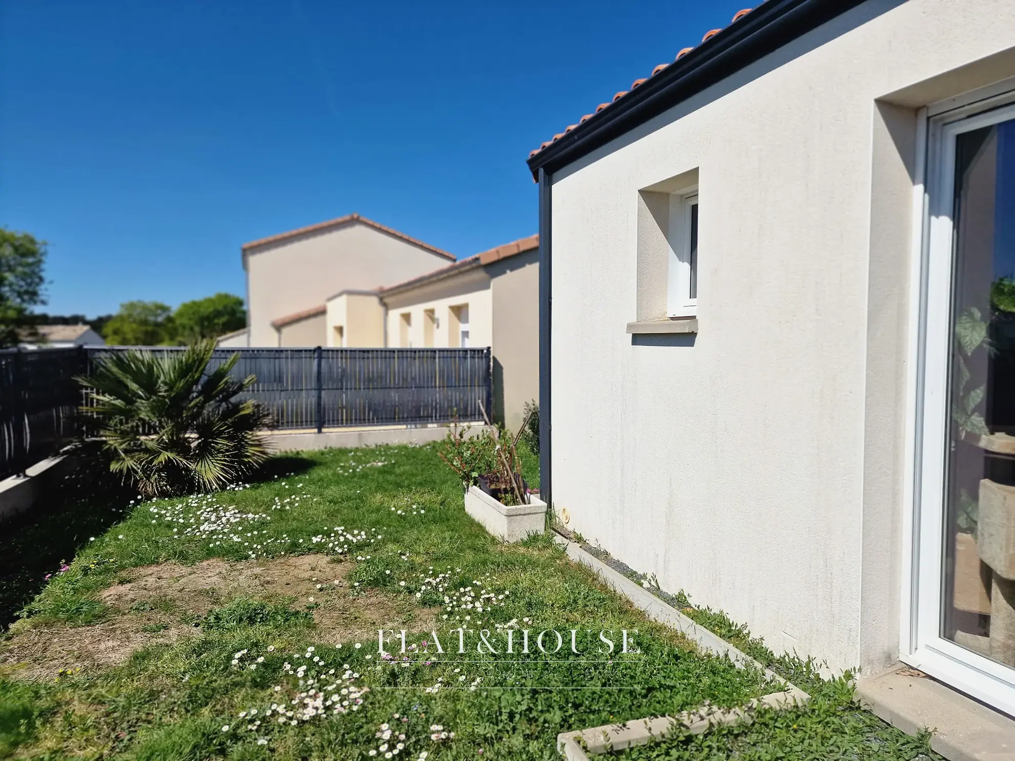 Belle maison de plain-pied avec jardin à Saint Michel Chef Chef 