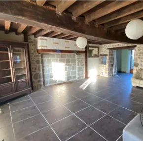 Villa F3 à vendre par enchères à Saint-Maurice-Près-Pionsat (63) - Axion 