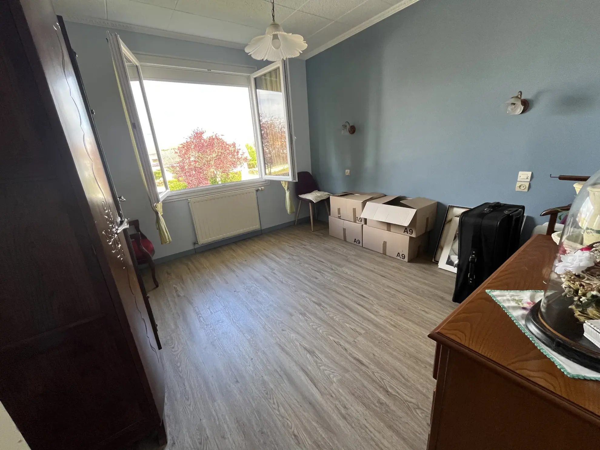 Maison à Thouars de 105 m² avec 4 chambres, garage et jardin dans un quartier calme 