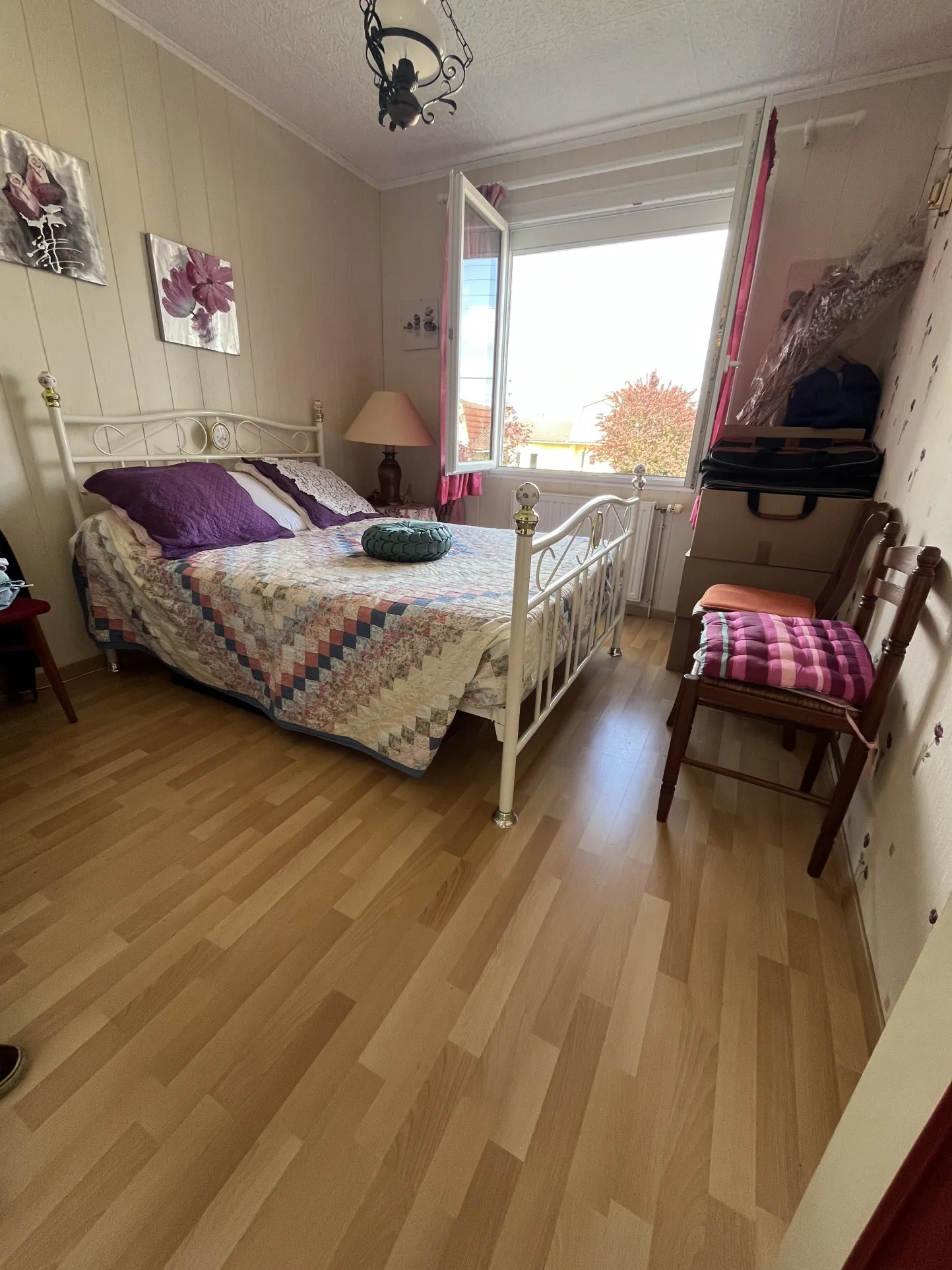 Maison à Thouars de 105 m² avec 4 chambres, garage et jardin dans un quartier calme 