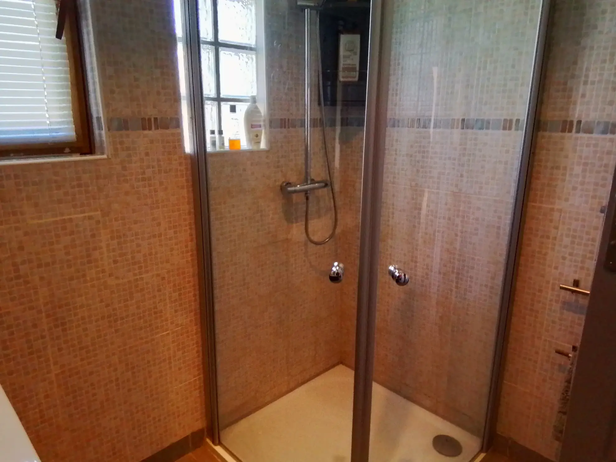 Villa récente de 90 m² avec jardin fleuri à Chassiers en Ardèche 