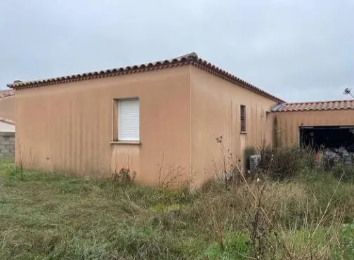 Maison T4 à Vauvert avec jardin et garage - Vente aux enchères à partir de 90 000 €
