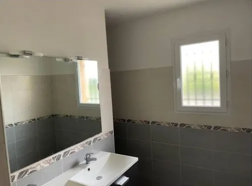 Maison T4 à Vauvert avec jardin et garage - Vente aux enchères à partir de 90 000 € 