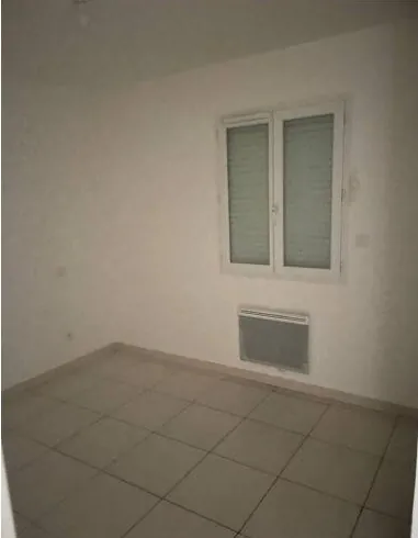 Maison T4 à Vauvert avec jardin et garage - Vente aux enchères à partir de 90 000 € 