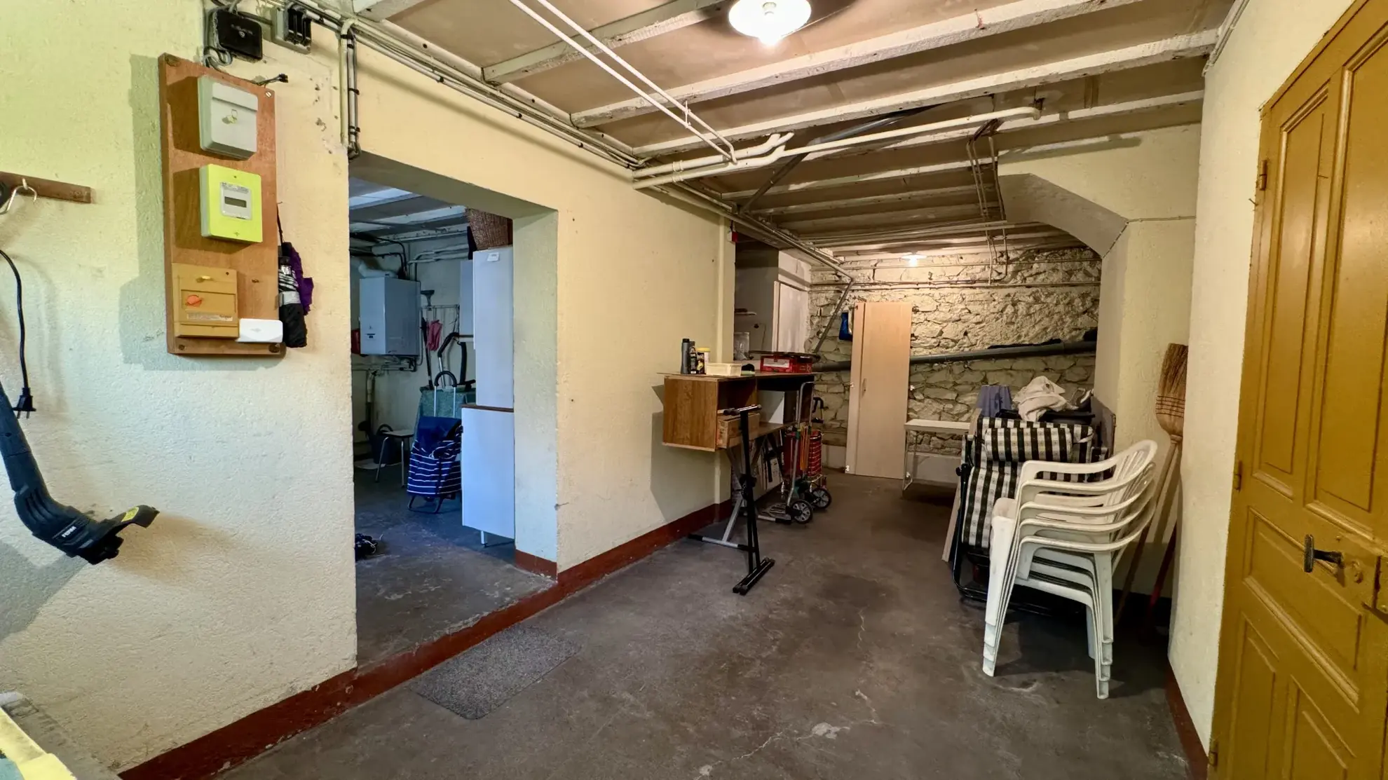 Maison à rénover de 100m² avec jardin et garage à Clermont-Ferrand 