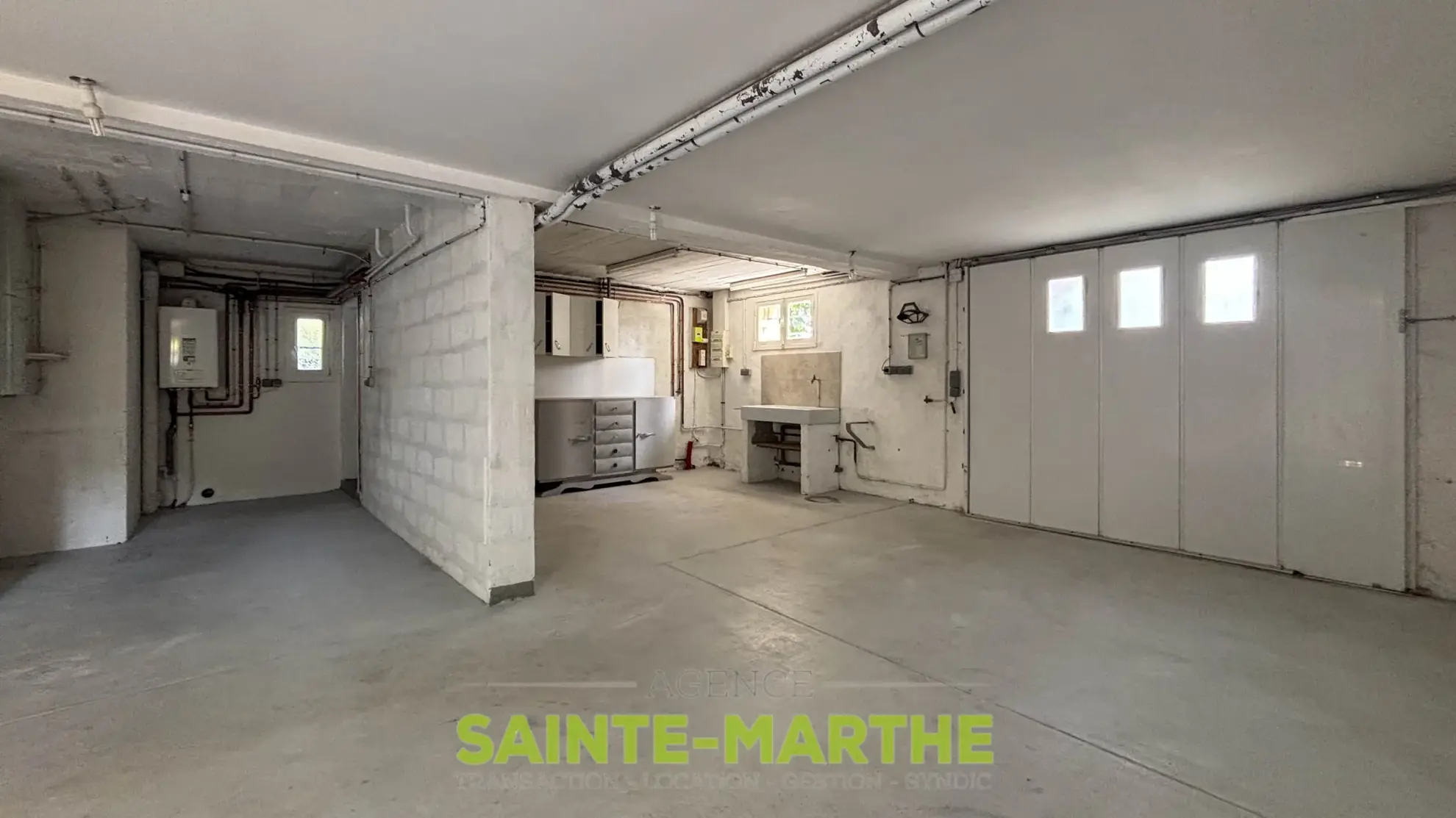 Maison individuelle à Niort avec 3 chambres, jardin et garage - secteur Burgonce 
