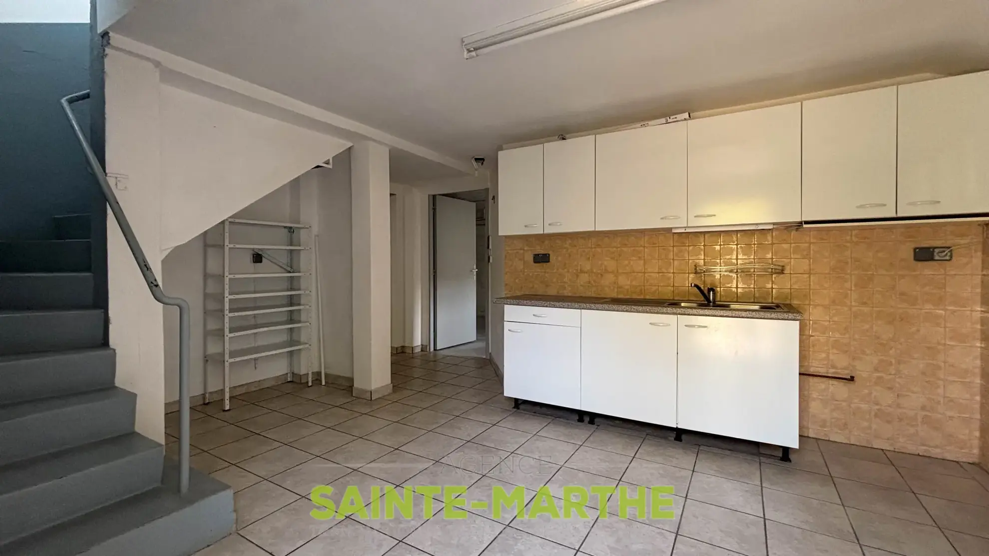 Maison individuelle à Niort avec 3 chambres, jardin et garage - secteur Burgonce 