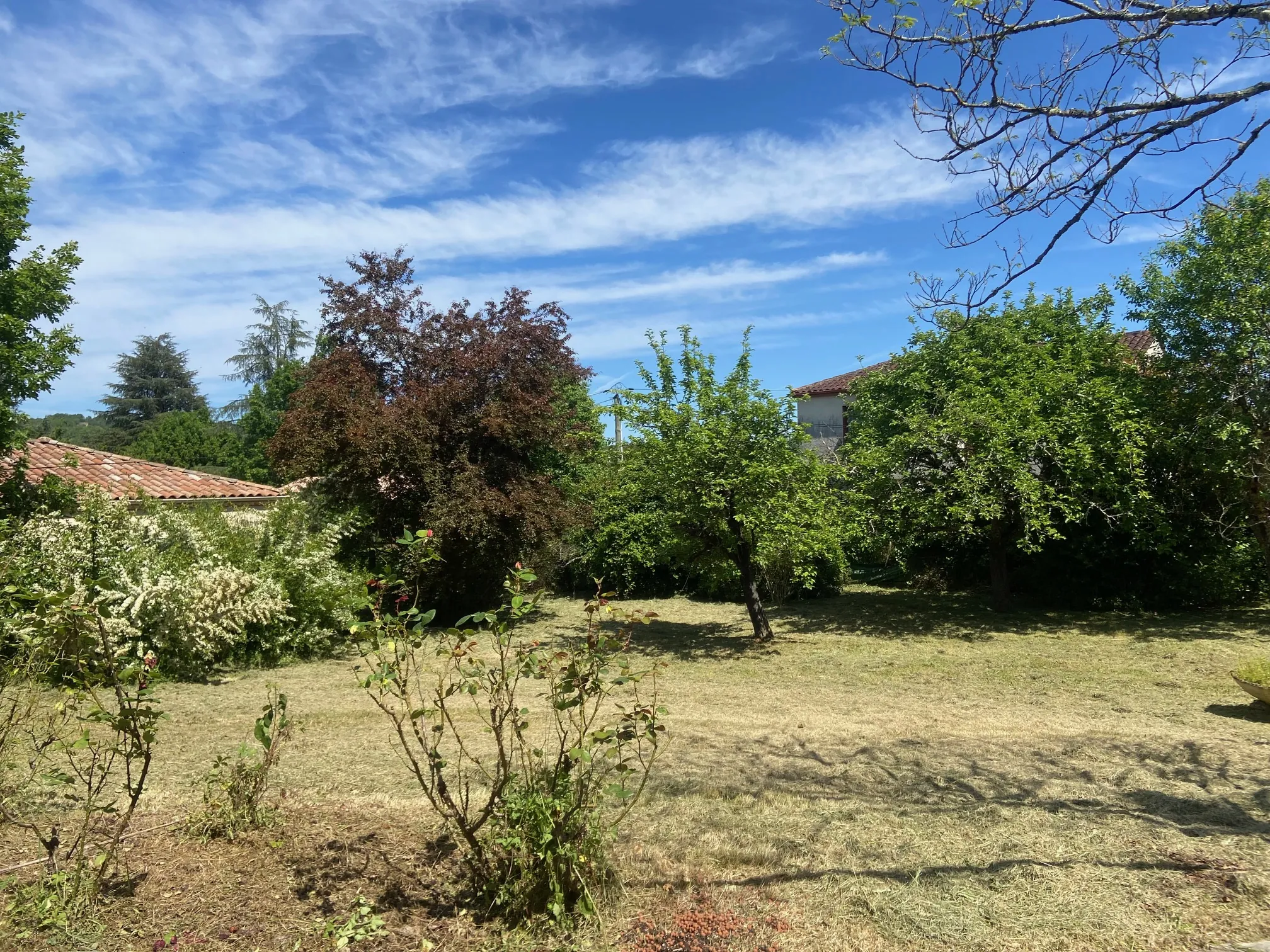 Belle maison moderne avec pigeonnier et jardin arboré à Pradines (46 090) 