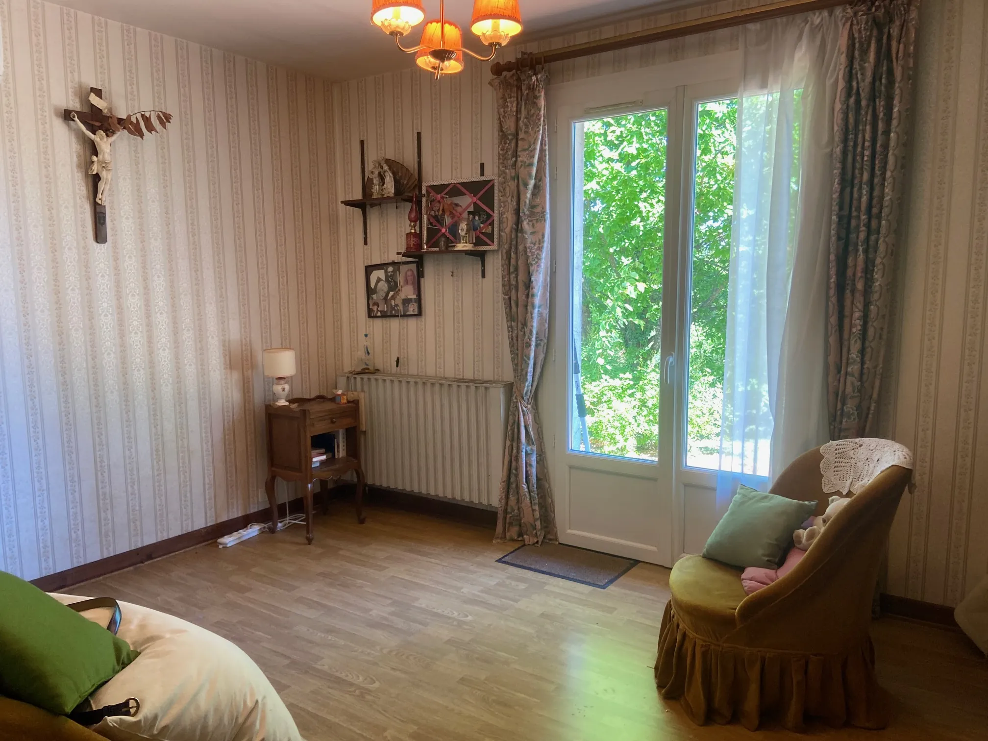 Belle maison moderne avec pigeonnier et jardin arboré à Pradines (46 090) 