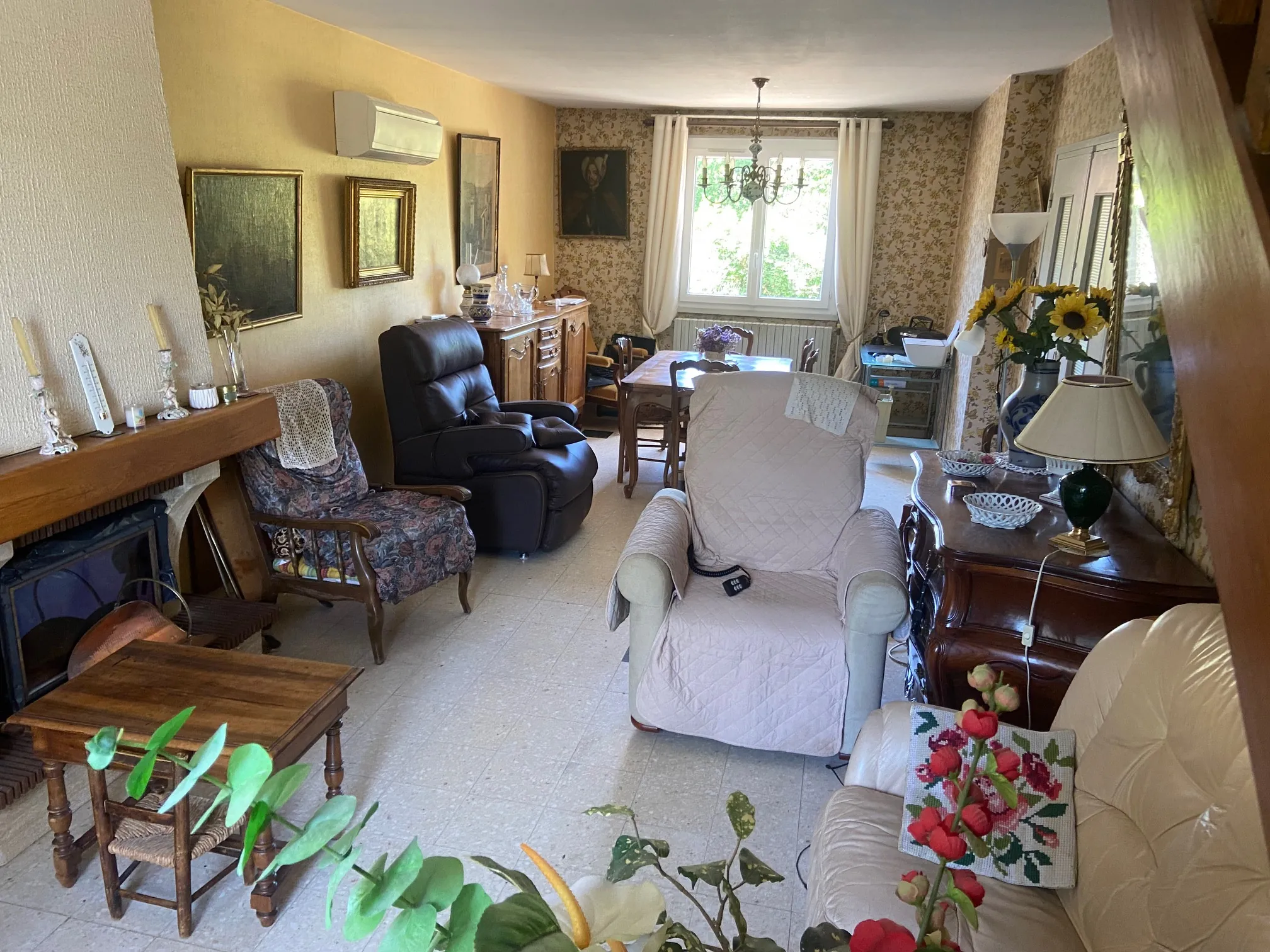 Belle maison moderne avec pigeonnier et jardin arboré à Pradines (46 090) 